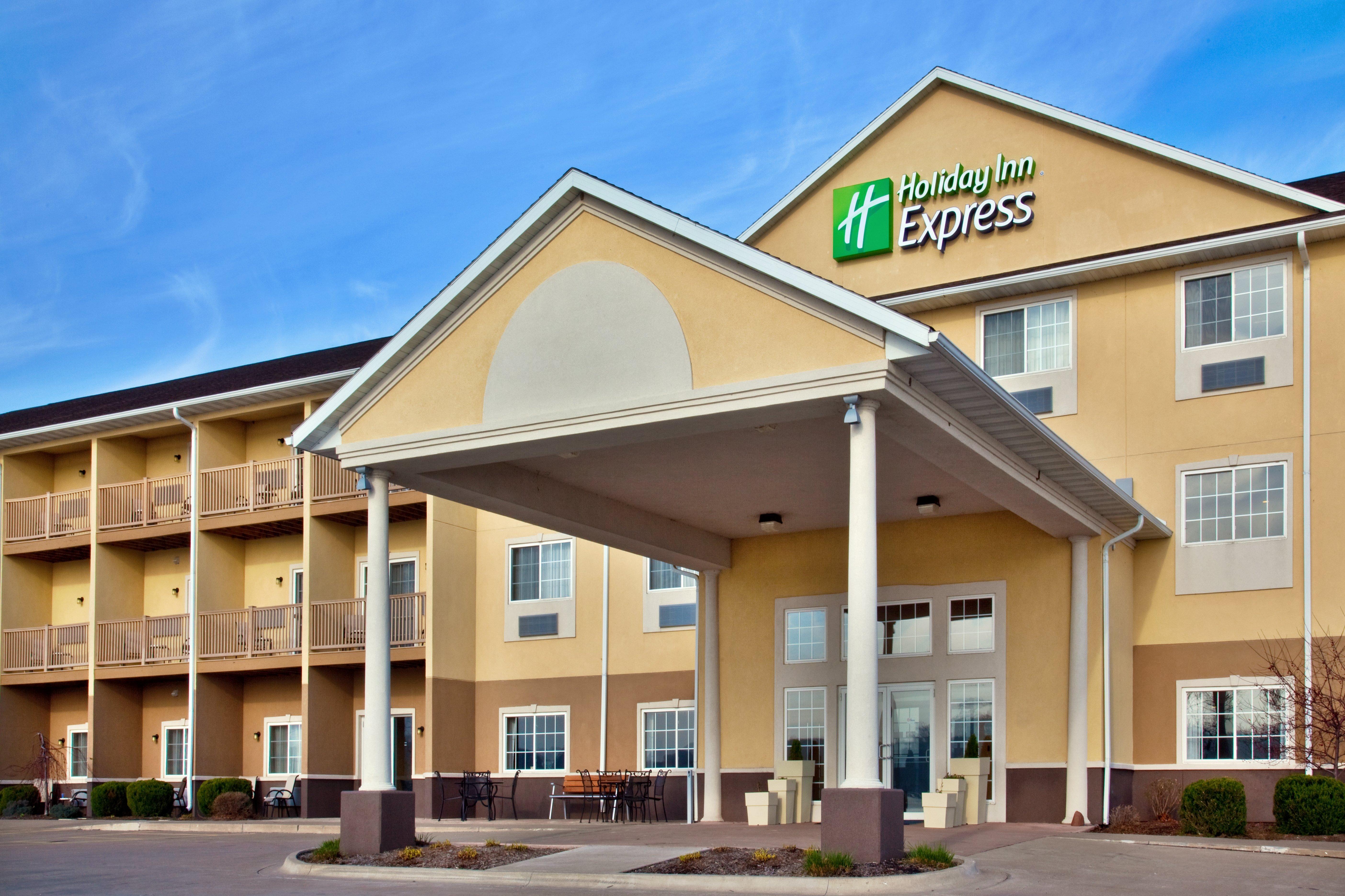 Holiday Inn Express Le Claire Riverfront-Davenport By Ihg מראה חיצוני תמונה