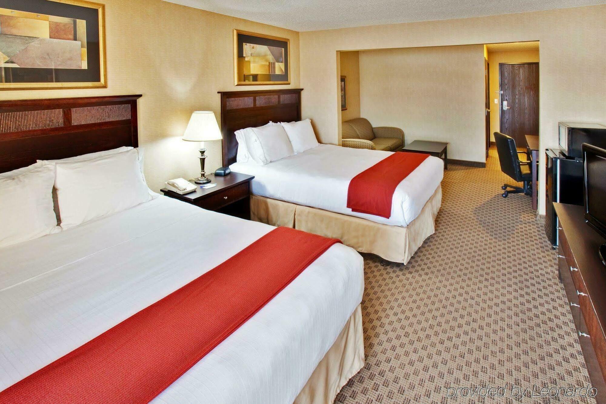 Holiday Inn Express Le Claire Riverfront-Davenport By Ihg מראה חיצוני תמונה
