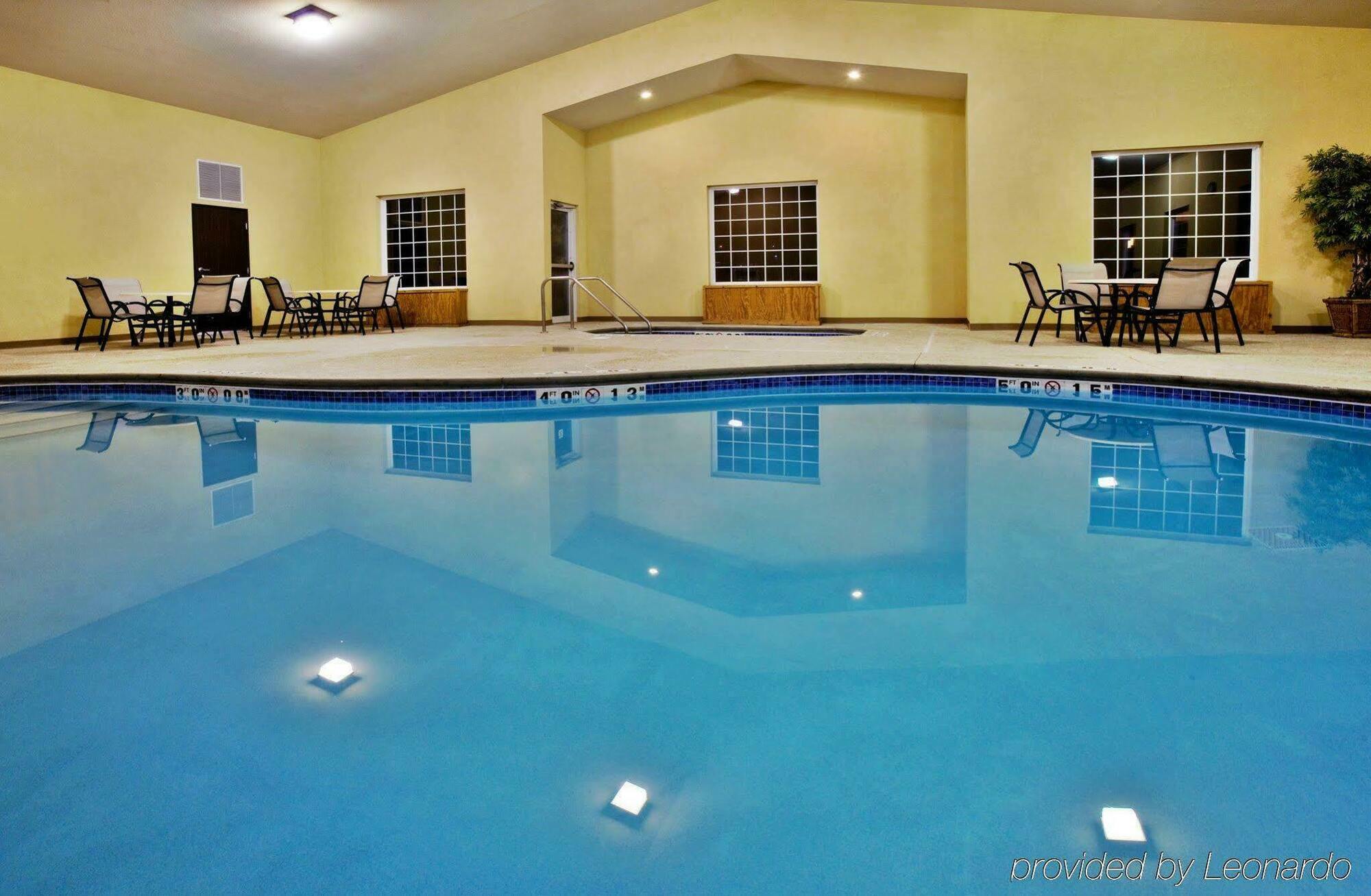 Holiday Inn Express Le Claire Riverfront-Davenport By Ihg מראה חיצוני תמונה